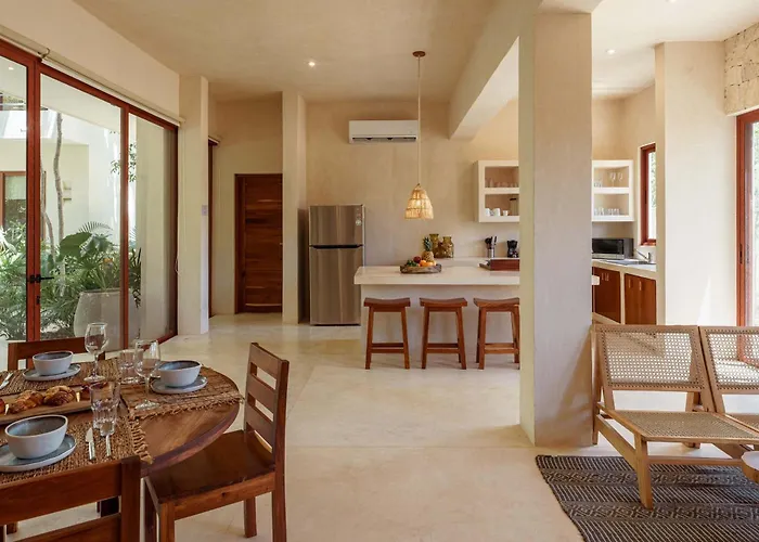 Modern Ground-level 3br Retreat With Private Pool
