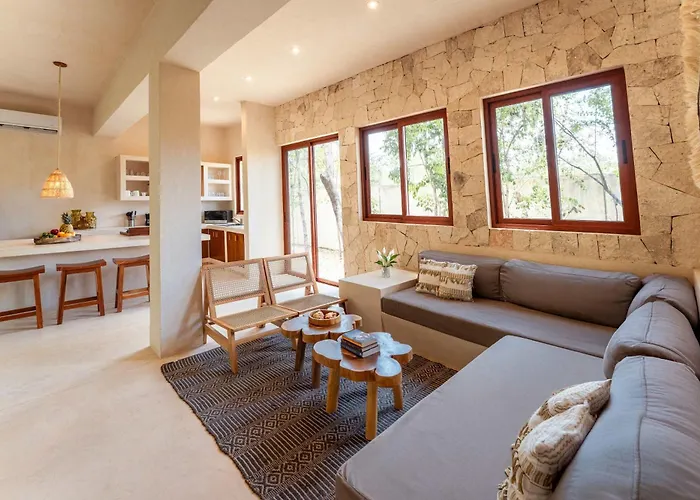 Holiday home Modern Ground-level 3br Retreat With Private Pool