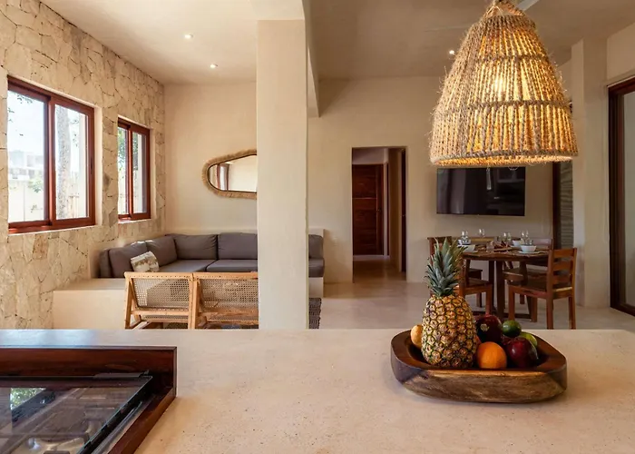 Modern Ground-level 3br Retreat With Private Pool Holiday home *