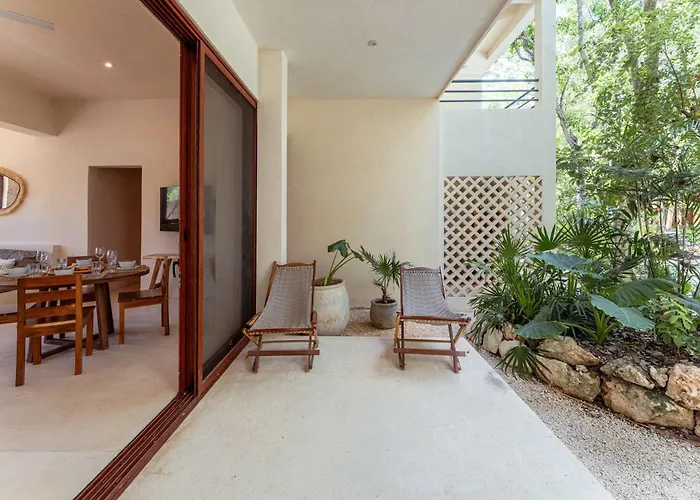 Holiday home Modern Ground-level 3br Retreat With Private Pool