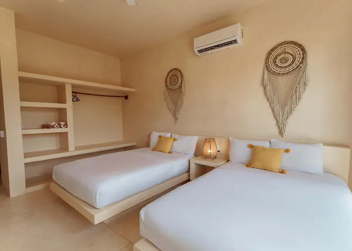 Holiday home Modern Ground-level 3br Retreat With Private Pool *