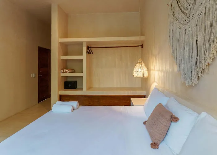 Modern Ground-level 3br Retreat With Private Pool Holiday home *