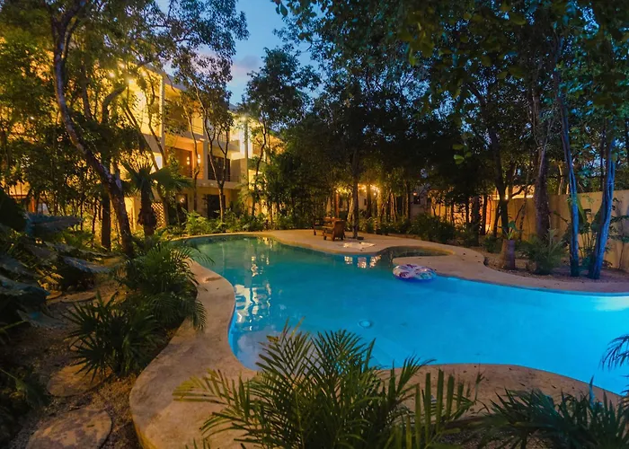 Modern Ground-level 3br Retreat With Private Pool Holiday home *